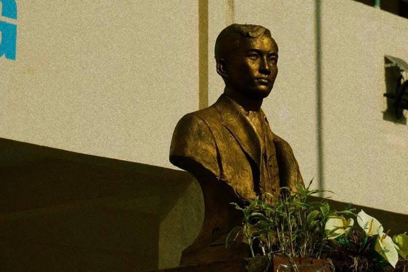Rizal Statue